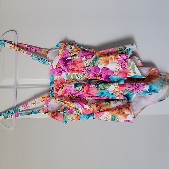 Terra & Sky NWT 1X Tummy Control One Piece Tropical Print Swimsuit with Bra - Picture 3 of 7